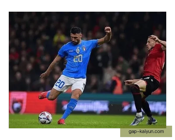 勒沃库森中路渗透进攻表现稳健